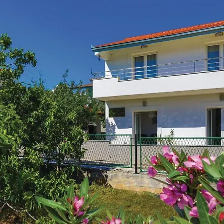 Holiday home Beautiful In With Kitchen *
