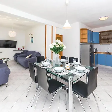 Ferienhaus Three-bedroom With Sea View 07 Poljica (Trogir)