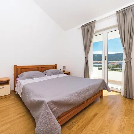 Beautiful In With Kitchen Holiday home Poljica (Trogir)