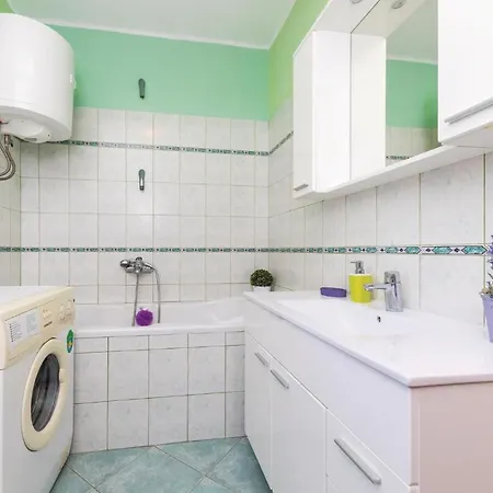 Beautiful In With Kitchen * Poljica (Trogir)