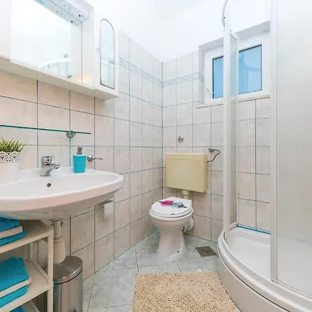 Beautiful In With Kitchen Poljica (Trogir)
